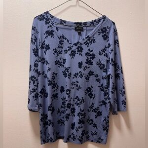 J Jill Wearever Collect., Stylish V-neck Tunic Top, W,  Sz M, Blue with Flowers.
